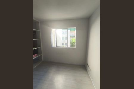Sala de apartamento para alugar com 3 quartos, 56m² em Santa Cândida, Curitiba