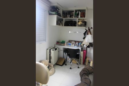 Apartamento à venda com 71m², 3 quartos e 2 vagasQuarto 2