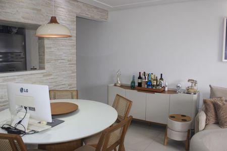 Apartamento à venda com 71m², 3 quartos e 2 vagasSala 