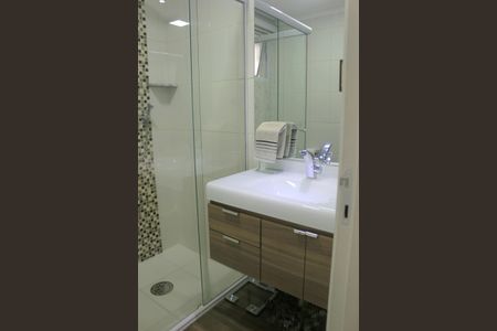 Apartamento à venda com 71m², 3 quartos e 2 vagasBanheiro social 