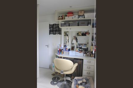 Apartamento à venda com 71m², 3 quartos e 2 vagasQuarto 2