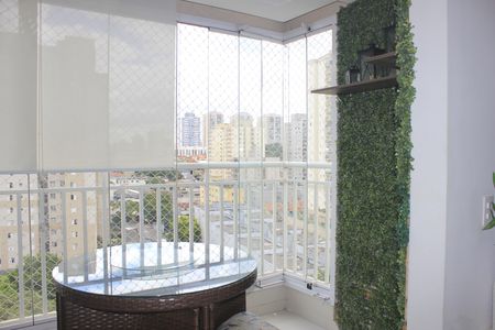 Apartamento à venda com 71m², 3 quartos e 2 vagasVaranda 