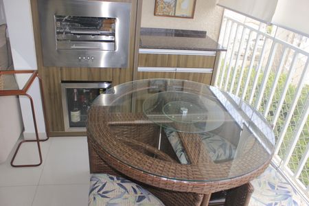 Apartamento à venda com 71m², 3 quartos e 2 vagasVaranda 