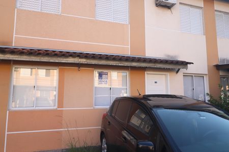 Casa à venda com 112m², 3 quartos e 2 vagasplaca na fachada