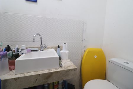 Casa à venda com 112m², 3 quartos e 2 vagasLavabo