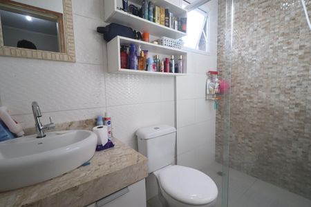 Casa à venda com 112m², 3 quartos e 2 vagasBanheiro