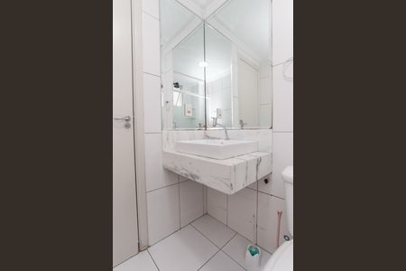 Apartamento à venda com 47m², 2 quartos e 1 vaga Apartamento à venda com 47m², 2 quartos e 1 vagaBanheiro