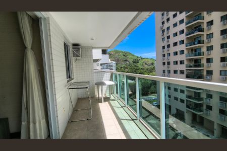 Apartamento para alugar com 76m², 2 quartos e 1 vagaVaranda 