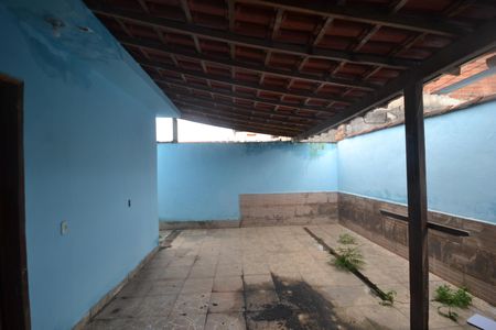 Casa para alugar com 136m², 2 quartos e 1 vagaÁrea de Serviço