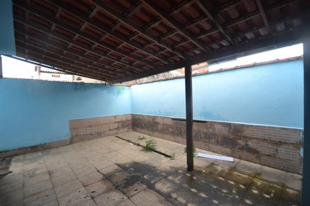 Casa para alugar com 136m², 2 quartos e 1 vagaÁrea de Serviço