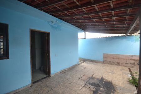 Casa para alugar com 136m², 2 quartos e 1 vagaÁrea de Serviço