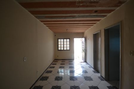 Sala de casa para alugar com 2 quartos, 136m² em Recantus, Belford Roxo