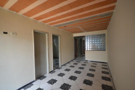 Sala de casa para alugar com 2 quartos, 136m² em Recantus, Belford Roxo