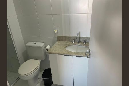 Apartamento para alugar com 63m², 2 quartos e 2 vagasBanheiro
