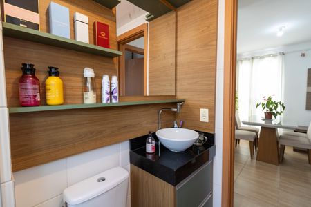 Apartamento à venda com 42m², 2 quartos e 1 vaga Apartamento à venda com 42m², 2 quartos e 1 vagaBanheiro