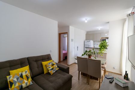 Sala de apartamento para alugar com 2 quartos, 42m² em Cavalhada, Porto Alegre