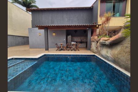 Casa de condomínio para alugar com 300m², 2 quartos e 3 vagas Casa de condomínio para alugar com 300m², 2 quartos e 3 vagasÁrea externa