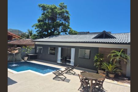 Casa de condomínio para alugar com 300m², 2 quartos e 3 vagas Casa de condomínio para alugar com 300m², 2 quartos e 3 vagasÁrea externa