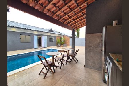 Casa de condomínio para alugar com 300m², 2 quartos e 3 vagas Casa de condomínio para alugar com 300m², 2 quartos e 3 vagasVaranda gourmet