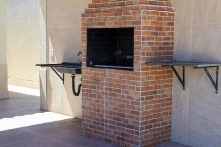 Apartamento para alugar com 47m², 2 quartos e 1 vagaÁrea comum - Churrasqueira