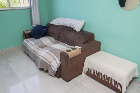 Sala de apartamento para alugar com 2 quartos, 47m² em Paciência, Rio de Janeiro