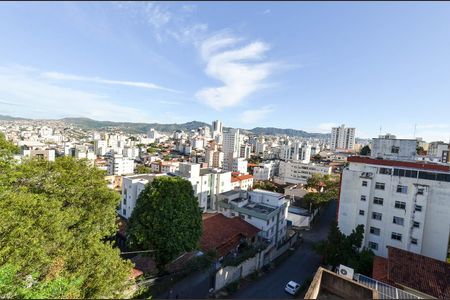 Vista de apartamento à venda com 5 quartos, 250m² em Sagrada Família, Belo Horizonte