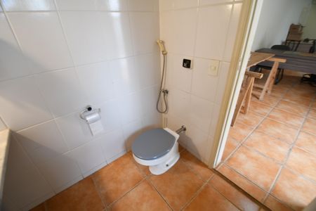 Casa à venda com 181m², 3 quartos e 1 vagaBanheiro de serviço