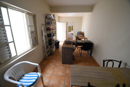 Casa à venda com 181m², 3 quartos e 1 vagaQuarto de Serviço