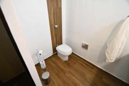 Casa à venda com 181m², 3 quartos e 1 vagaBanheiro Social