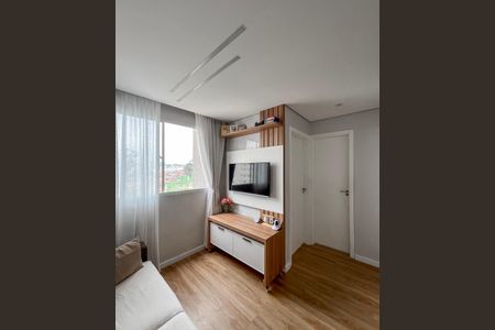 Sala de apartamento para alugar com 2 quartos, 42m² em Parque Bristol, São Paulo