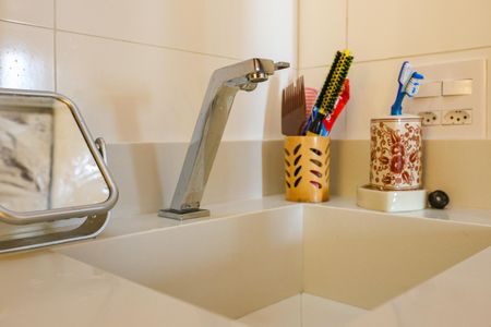 Apartamento à venda com 48m², 2 quartos e 1 vaga Apartamento à venda com 48m², 2 quartos e 1 vagaBanheiro