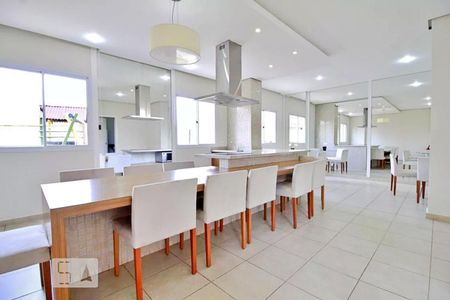 Apartamento à venda com 48m², 2 quartos e 1 vaga Apartamento à venda com 48m², 2 quartos e 1 vagaÁrea comum - Salão de festas