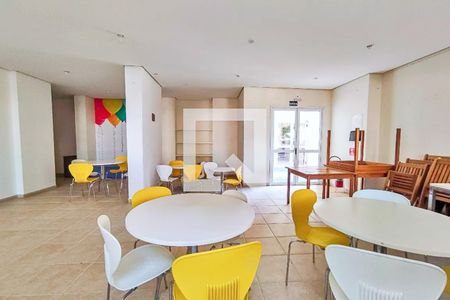 Apartamento à venda com 48m², 2 quartos e 1 vaga Apartamento à venda com 48m², 2 quartos e 1 vagaÁrea comum - Salão de festas