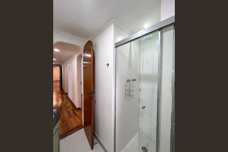 Apartamento à venda com 220m², 5 quartos e 3 vagas Apartamento à venda com 220m², 5 quartos e 3 vagasBanheiro