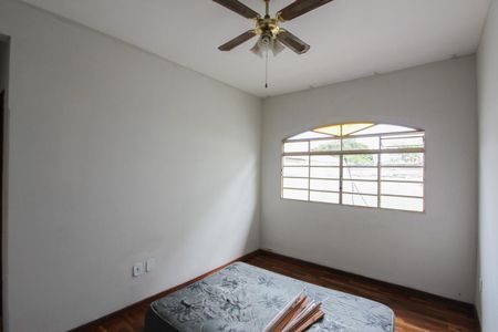Apartamento para alugar com 70m², 2 quartos e 2 vagasSala
