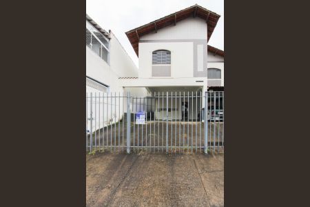 Apartamento para alugar com 70m², 2 quartos e 2 vagasPlaquinha Instalada