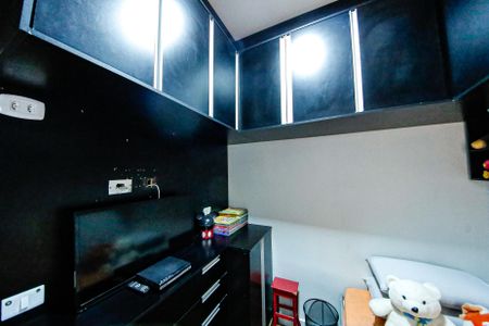 Casa de Condomínio para alugar com 3 quartos, 105m² em Vila Antonieta, São Paulo