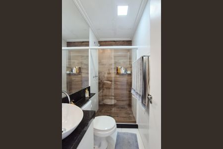 Apartamento à venda com 63m², 2 quartos e 2 vagasBanheiro da Suíte