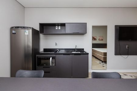 Sala/Cozinha de kitnet/studio para alugar com 1 quarto, 30m² em Centro Histórico, Porto Alegre