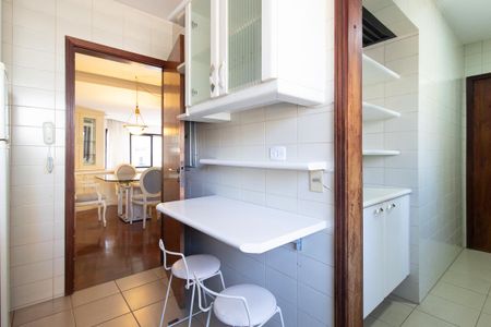 Apartamento para alugar com 90m², 1 quarto e 1 vagaCozinha - Armários