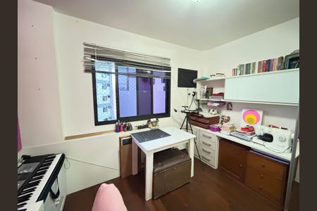 Apartamento para alugar com 111m², 3 quartos e 2 vagasQuarto 2