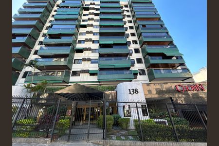 Apartamento para alugar com 111m², 3 quartos e 2 vagasFachada