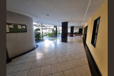 Apartamento para alugar com 111m², 3 quartos e 2 vagas Apartamento para alugar com 111m², 3 quartos e 2 vagasHall de entrada