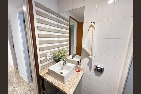 Apartamento para alugar com 111m², 3 quartos e 2 vagasBanheiro Social