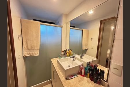 Apartamento para alugar com 111m², 3 quartos e 2 vagasBanheiro da Suíte