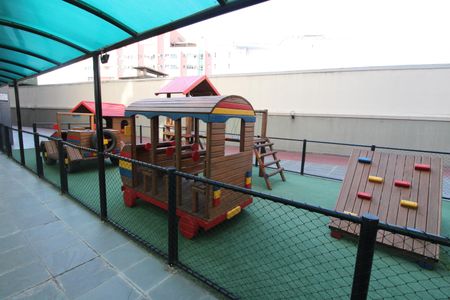 Apartamento para alugar com 111m², 3 quartos e 2 vagasÁrea comum - Playground