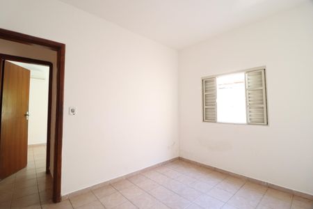 Casa para alugar com 154m², 3 quartos e 2 vagasQuarto 2