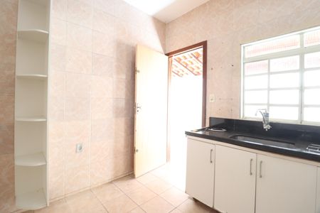 Casa para alugar com 154m², 3 quartos e 2 vagasCozinha