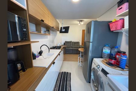 Apartamento à venda com 48m², 2 quartos e 2 vagas Apartamento à venda com 48m², 2 quartos e 2 vagasCozinha