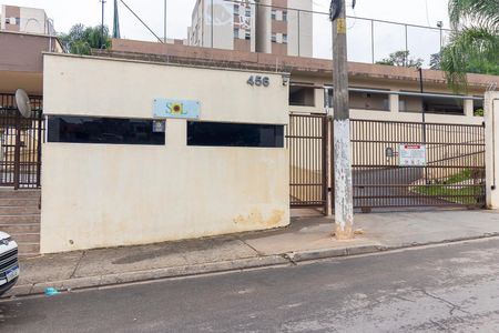 Apartamento para alugar com 52m², 2 quartos e 1 vagaFachada